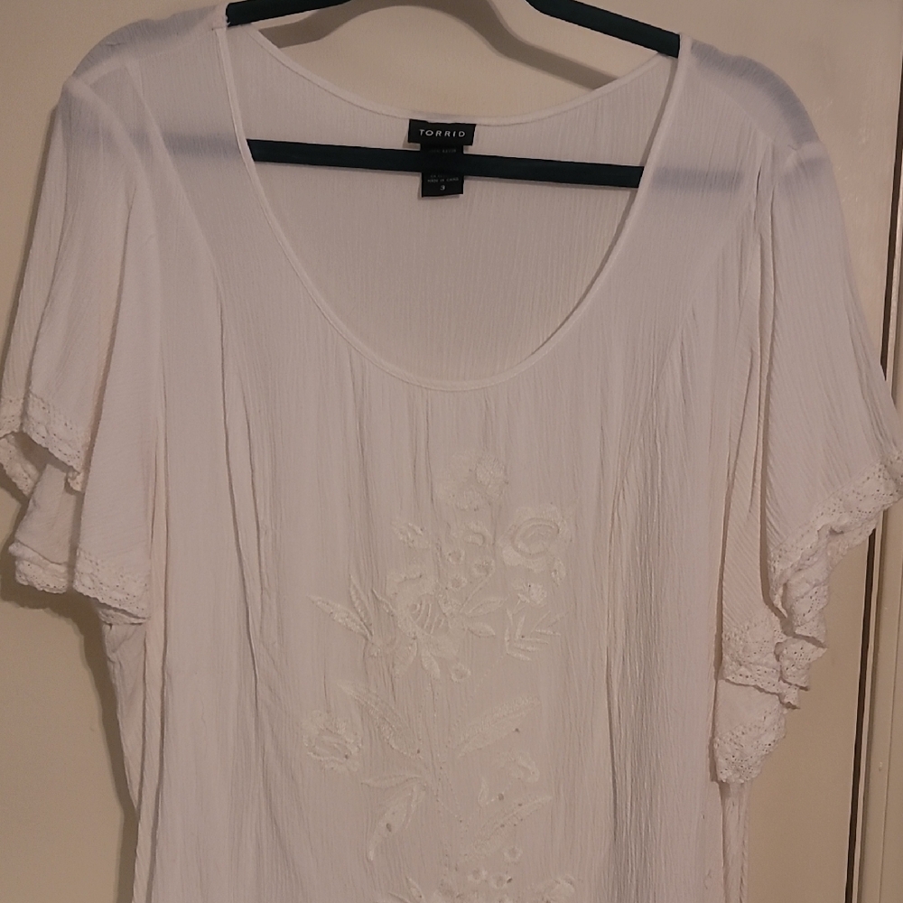 Torrid Ivory Floral Women's Blouse
